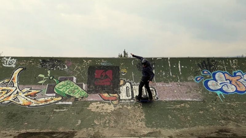 0_1459670986735_Halfpipe - riding horizontal.jpg